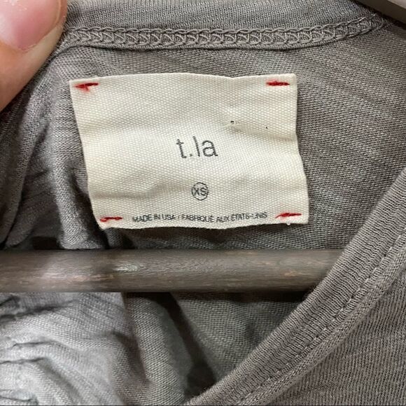 Anthropologie T.LA Grey Flowy Top - Picture 4 of 5